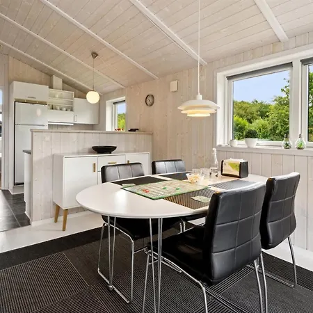Tayana - 700m From The Sea By Interhome Nedre Lysabild