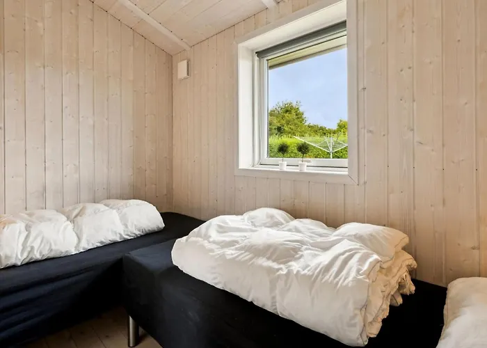 Tayana - 700m From The Sea By Interhome