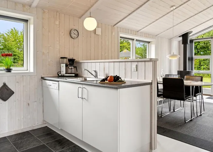 Semesterbostad Tayana - 700m From The Sea By Interhome Nedre Lysabild